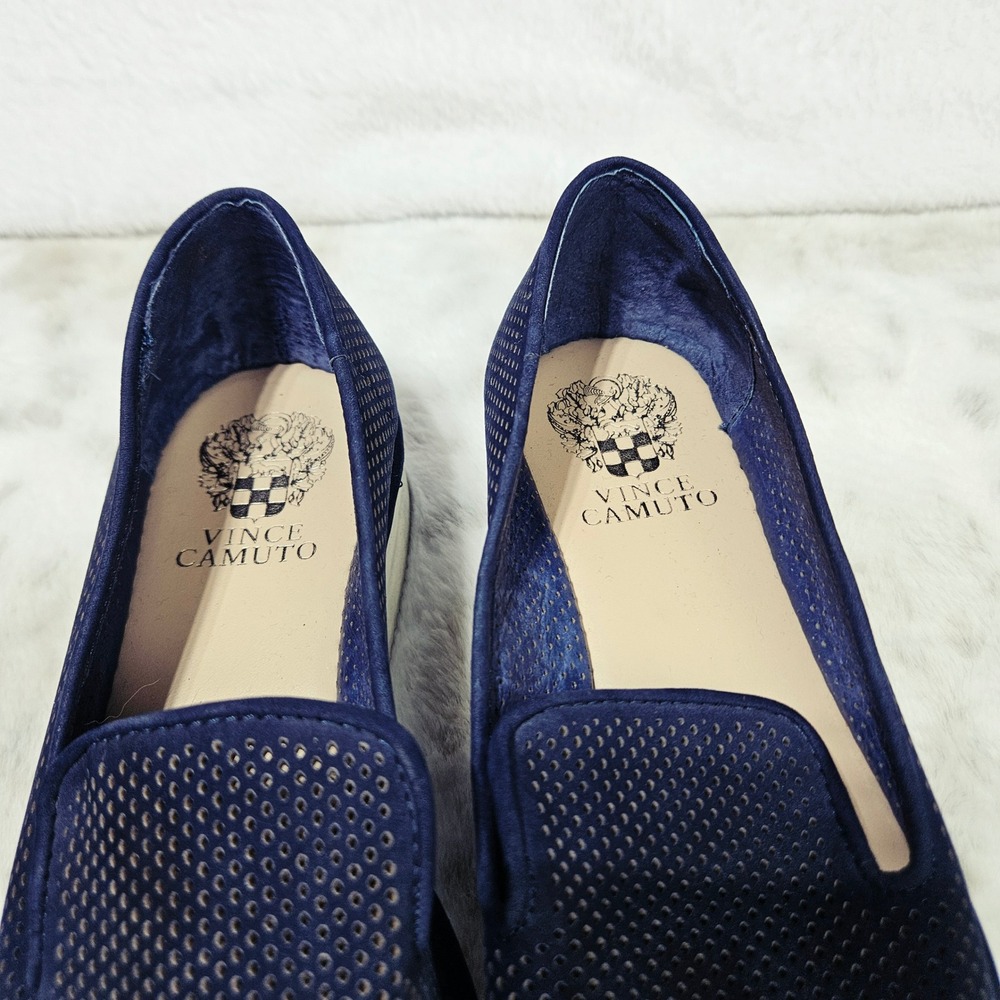 Vince Camuto Navy Blue Perforated Leather Gwenna Slip On Sneaker 6.5M - Picture 6 of 8